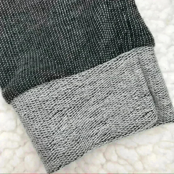 NWT THE CLAS-SIC Sequined Long Sleeved Cropped Crew Sweatshirt Top Size M - Picture 7 of 8